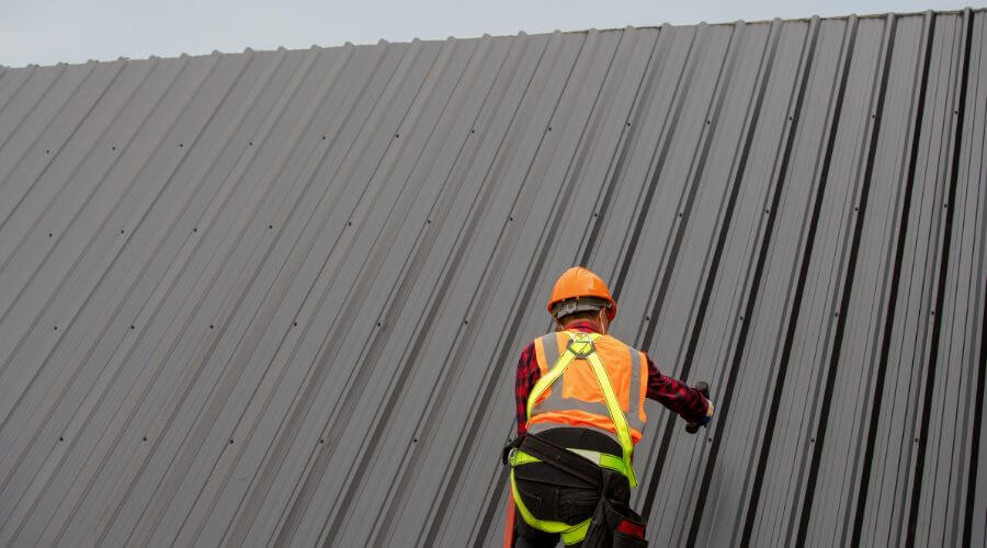 Professional residential roofers in Markle, IN